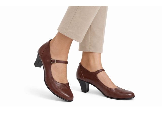 Pantofi dama eleganti din piele naturala, toc 5 cm si bareta P104MARO